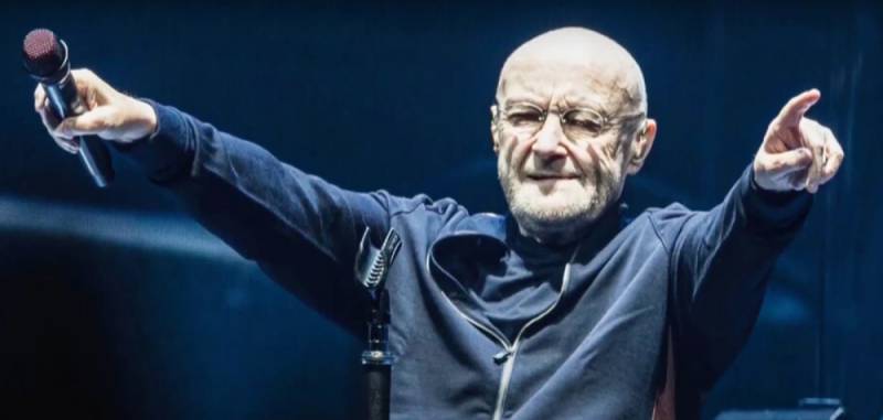 Ο Phil Collins αποχαιρέτησε την μουσική με μια συγκινητική συναυλία στο Λονδίνο με τους Genesis